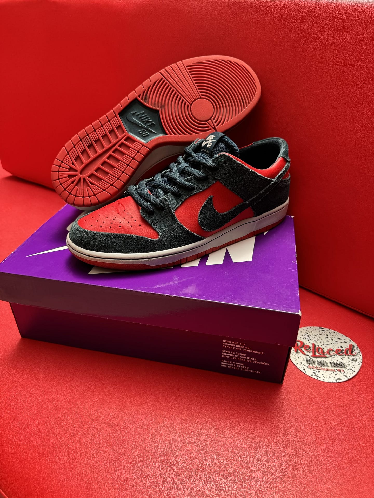 Nike sb dunk low reverse shark hotsell